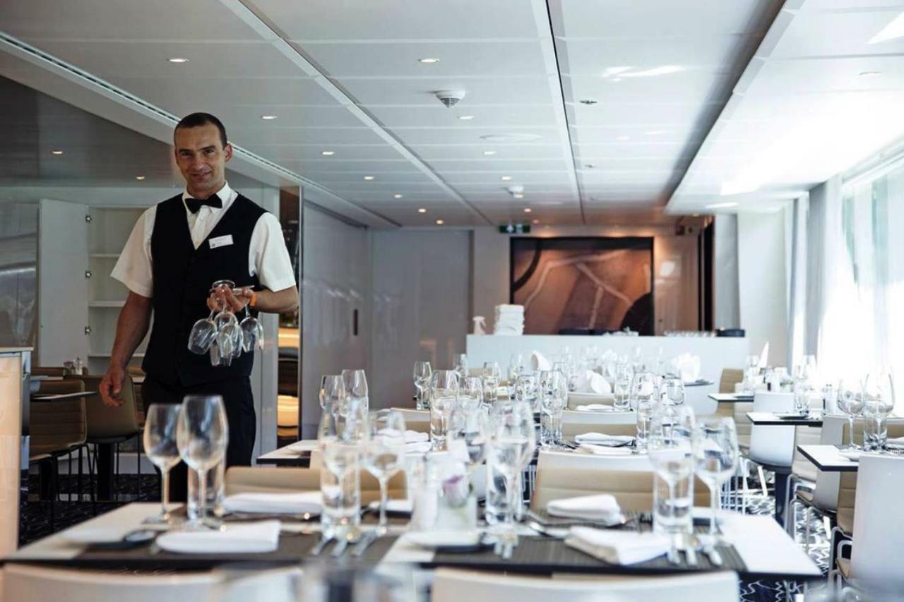 Baxter Hoare Ship Ii 4*